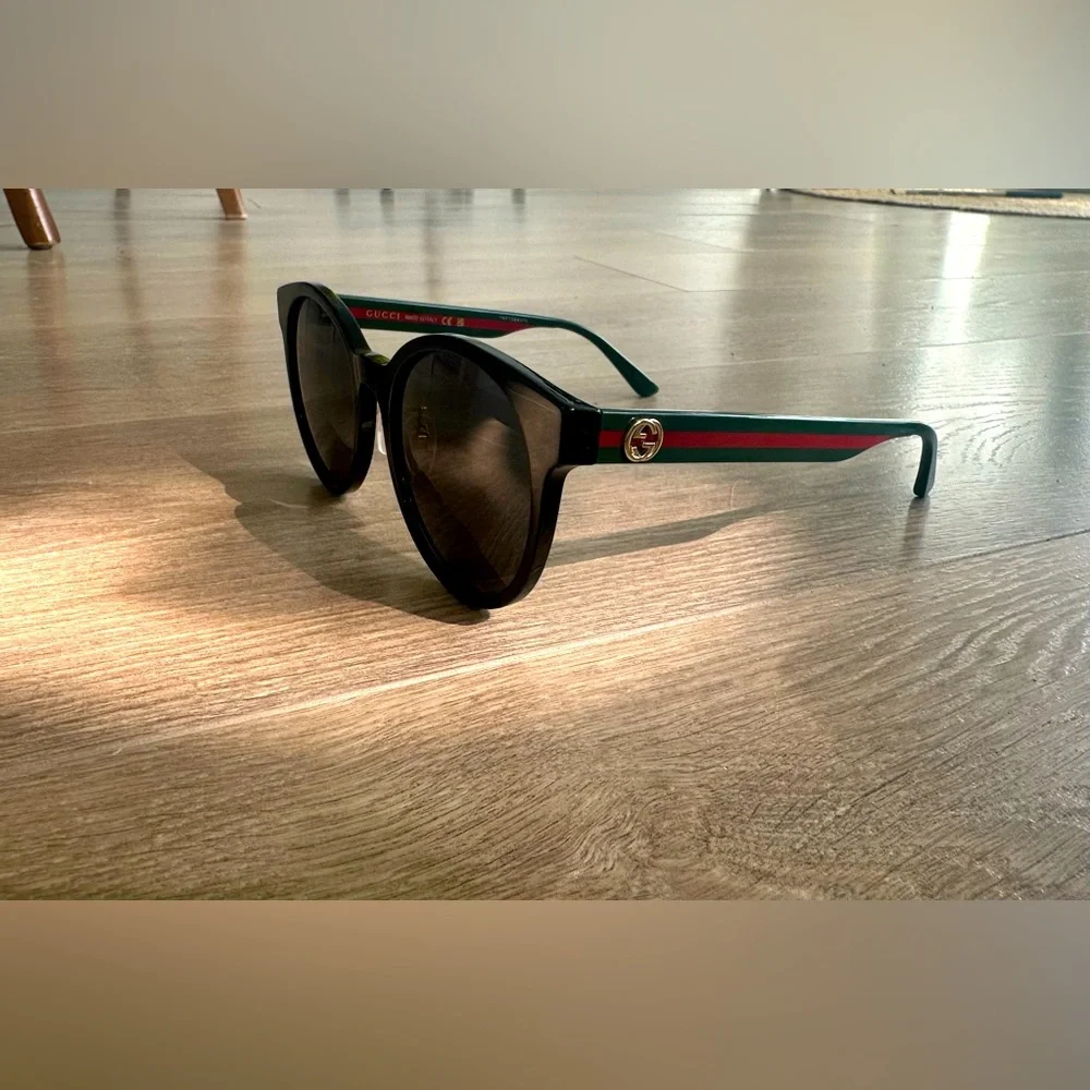 Gucci Round-frame Sunglasses - Picture 1 of 7